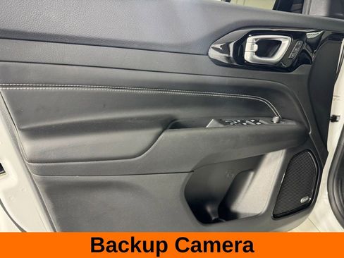 Used 2023 Jeep Compass High Altitude AWD/4WD image 10