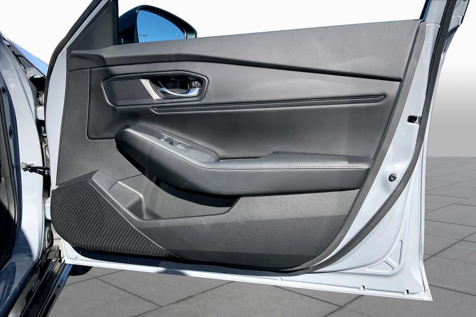 Used 2024 Honda Accord Sport image 25