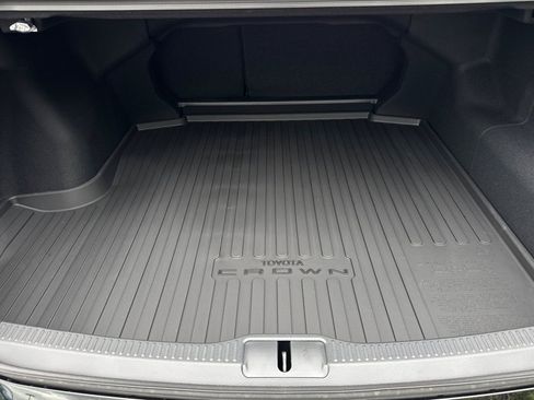 New 2026 Toyota Crown Platinum AWD/4WD image 17