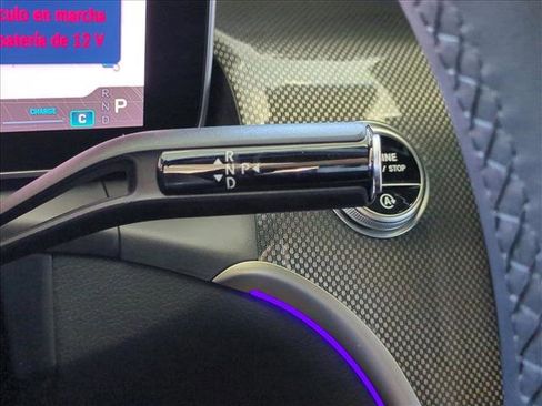 Used 2025 Mercedes-Benz GLC 300 GLC 300 image 12