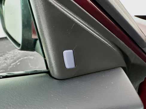 Used 2024 Nissan Sentra SV image 16