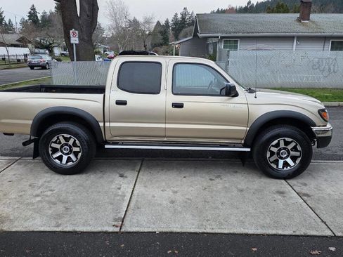 Used 2001 Toyota Tacoma 4x4 Double Cab image 8