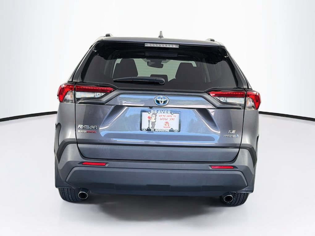 Used 2024 Toyota RAV4 LE AWD/4WD image 8
