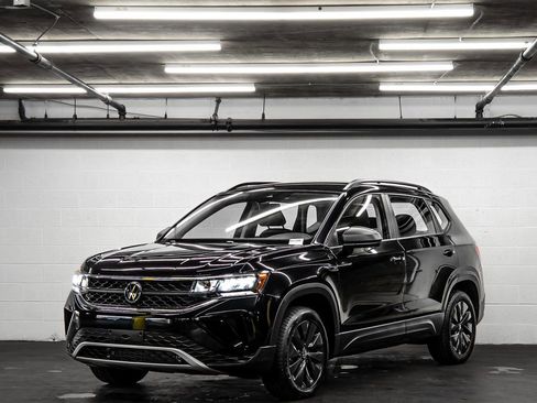 Used 2024 Volkswagen Taos S image 1