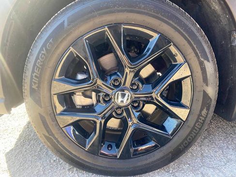 Used 2025 Honda HR-V Sport image 10