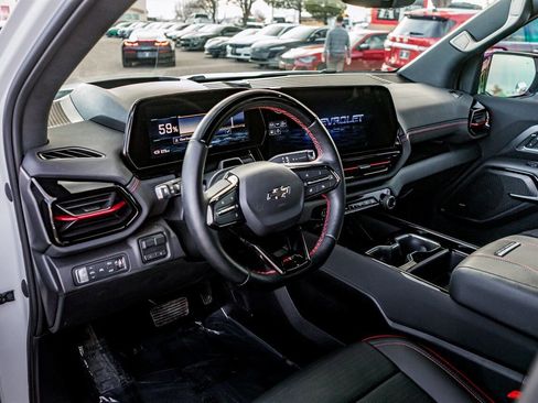 Used 2024 Chevrolet Silverado EV RST image 13