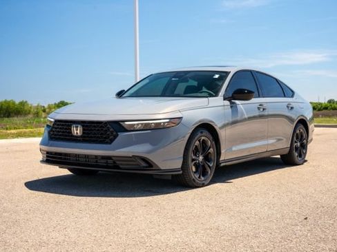 Used 2025 Honda Accord SE image 3