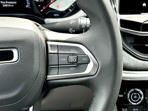 Used 2024 Jeep Compass Latitude AWD/4WD image 23