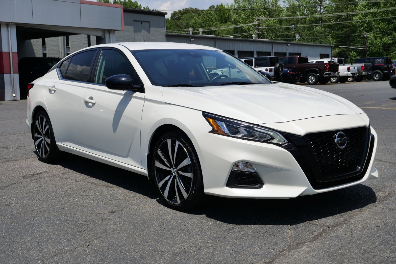 Used 2020 Nissan Altima 2.5 SR FWD image 4