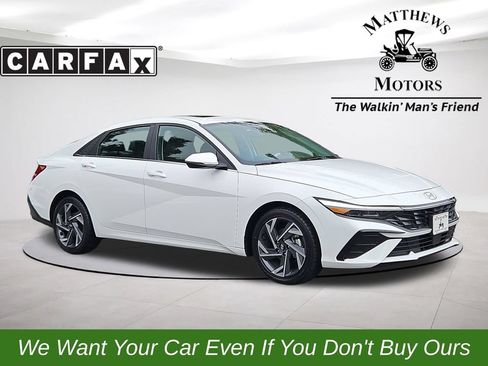 Used 2025 Hyundai Elantra Limited FWD image 1
