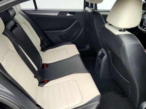 Used 2016 Volkswagen Jetta Sport w/ Lighting Package image 19