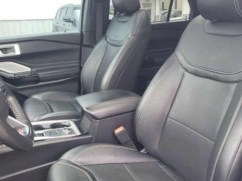 Used 2022 Ford Explorer ST w/ Premium Technology Package image 10