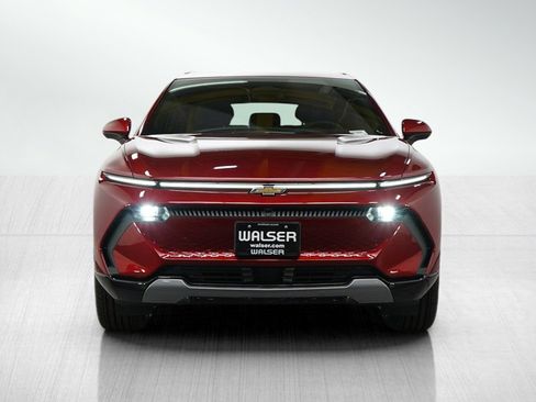 Used 2024 Chevrolet Equinox EV LT image 8