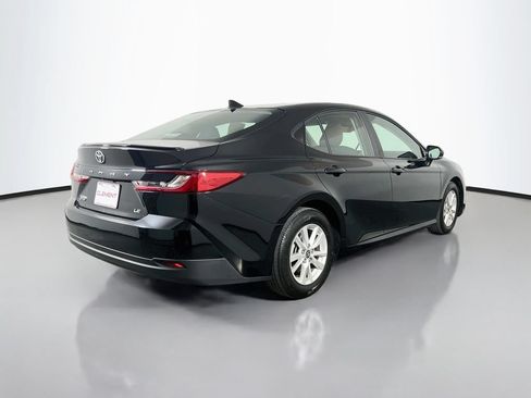 Used 2025 Toyota Camry LE w/ Convenience Package FWD image 7