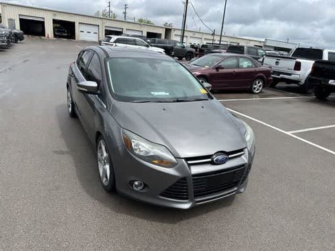 Used 2012 Ford Focus Titanium FWD image 17