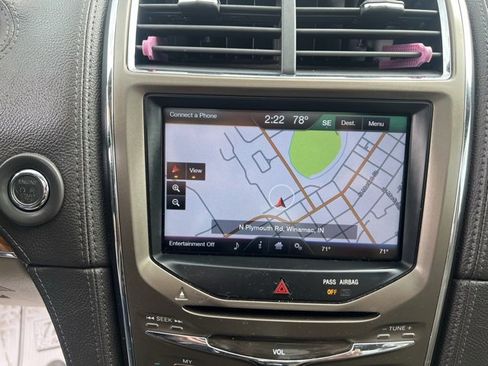 Used 2013 Lincoln MKX AWD image 5