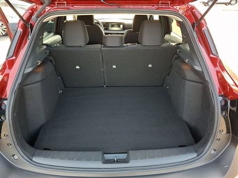 Certified 2025 Nissan Kicks SV image 29