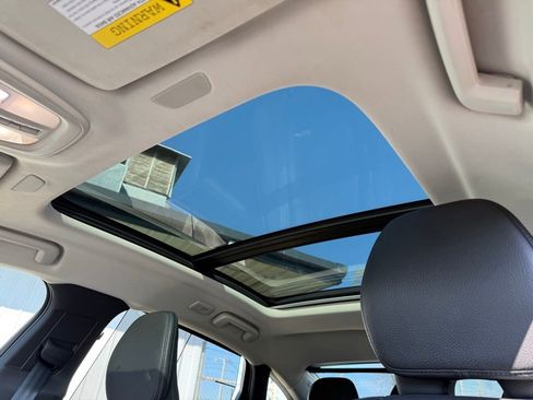 Used 2023 Volvo S90 B6 Plus image 13