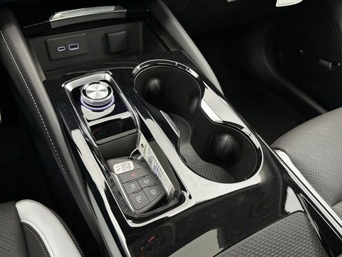 New 2025 Buick Envision Sport Touring image 30