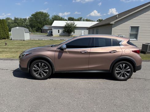 Used 2019 INFINITI QX30 AWD w/ Proassist Package image 7