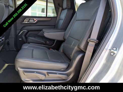 Used 2025 GMC Yukon Denali image 17