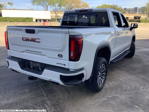 Used 2022 GMC Sierra 1500 AT4 w/ AT4 Premium Package image 5