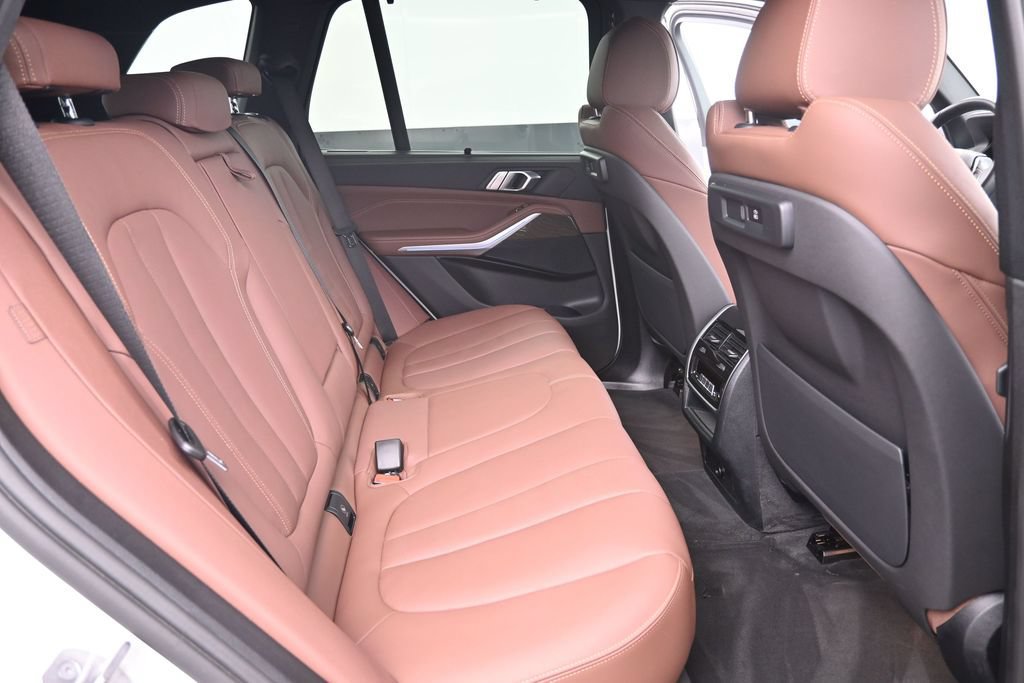 Used 2022 BMW X5 sDrive40i w/ Premium Package RWD image 25