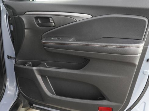 Used 2022 Honda Pilot TrailSport image 9