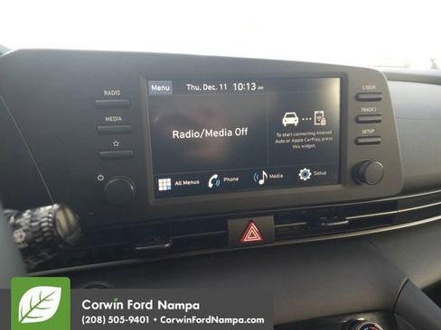 Used 2025 Hyundai Elantra Sport image 16