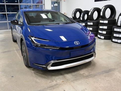 New 2026 Toyota Prius Plug-In Hybrid image 3