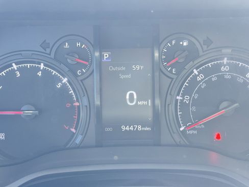 Used 2022 Toyota 4Runner SR5 RWD image 13