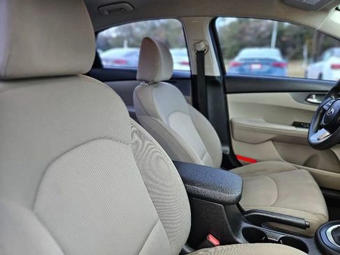 Used 2021 Kia Forte LXS image 14