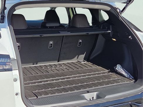 New 2026 Nissan Murano Platinum image 9