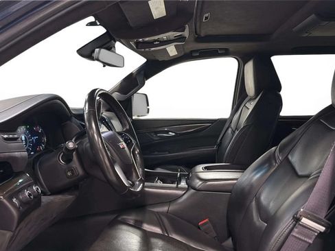 Used 2017 Cadillac Escalade Platinum AWD/4WD image 23