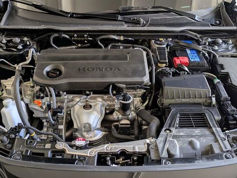 Used 2025 Honda Civic Sport image 30