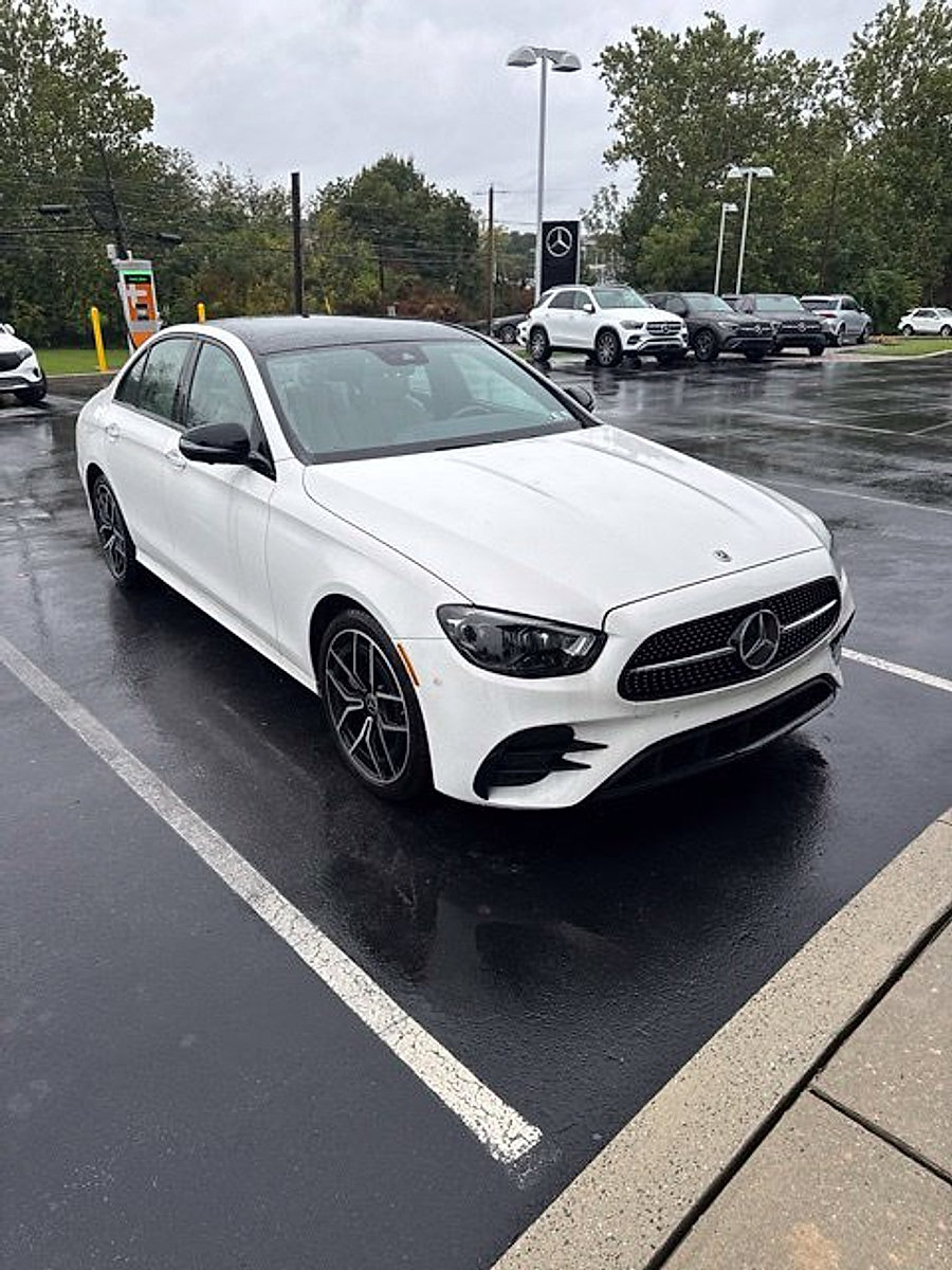 Used 2023 Mercedes-Benz E 350 4MATIC Sedan image 2