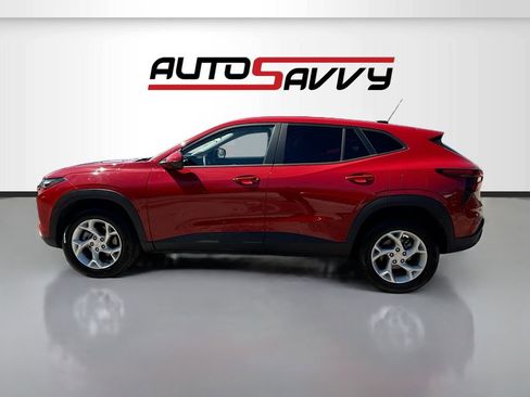 Used 2026 Chevrolet Trax LS w/ LS Convenience Package image 4