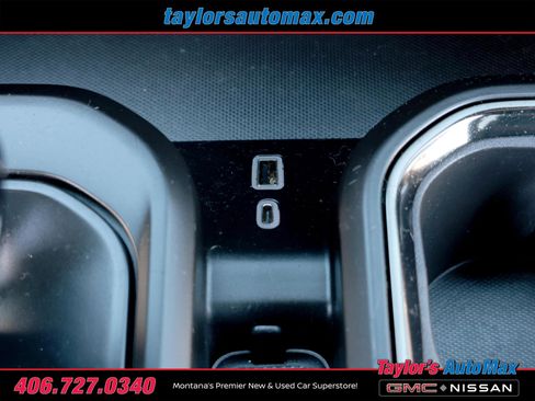 Used 2023 GMC Sierra 1500 AT4 w/ Technology Package image 27