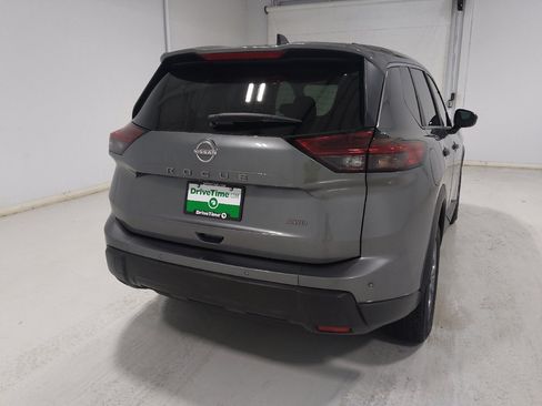 Used 2024 Nissan Rogue S AWD/4WD image 7