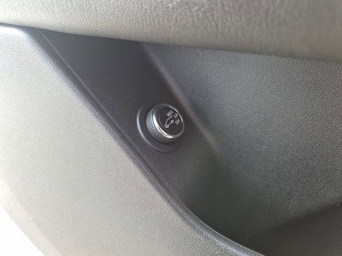 Used 2022 Cadillac XT6 Premium Luxury image 11