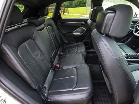 Used 2020 Audi Q3 2.0T Premium w/ Convenience Package AWD/4WD image 42