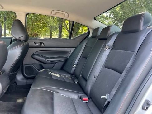 Used 2021 Nissan Altima 2.5 SR FWD image 16