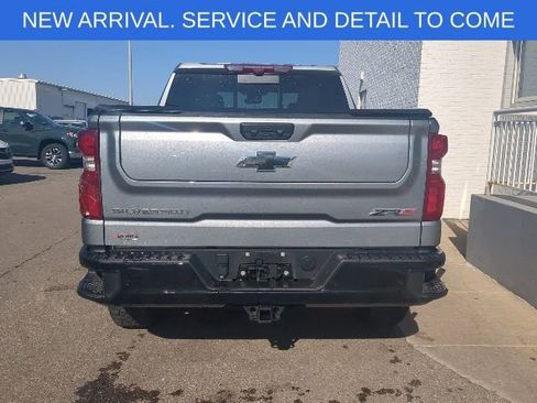 Used 2023 Chevrolet Silverado 1500 ZR2 w/ Technology Package AWD/4WD image 6