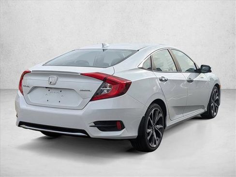 Used 2020 Honda Civic Touring image 5