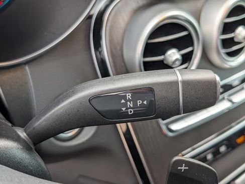 Used 2022 Mercedes-Benz GLC 300 4MATIC image 28