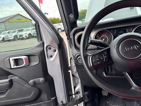 Used 2018 Jeep Wrangler Unlimited Sport AWD/4WD image 26