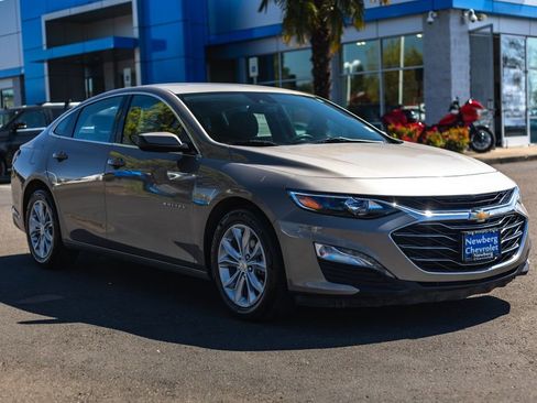 Used 2023 Chevrolet Malibu LT FWD image 8