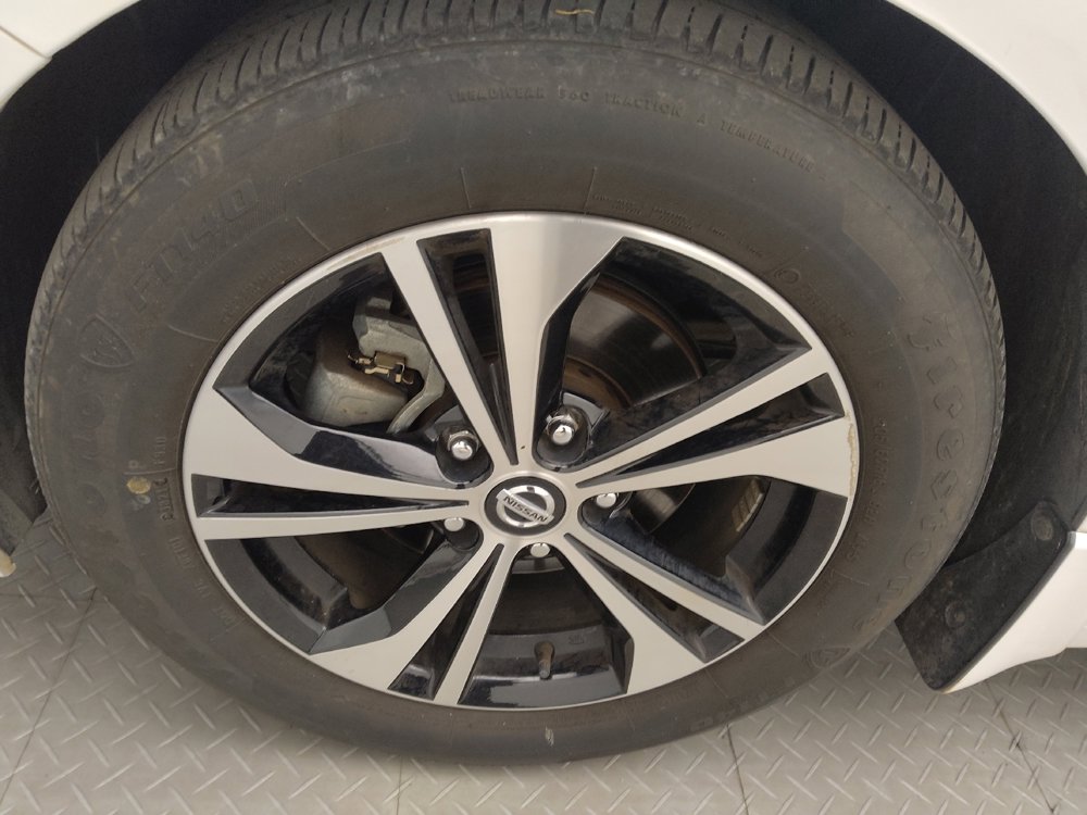 Used 2022 Nissan Sentra SV w/ All-Weather Package FWD image 31