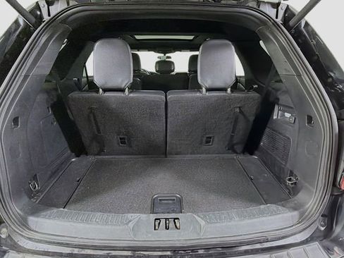 Used 2020 Ford Explorer XLT w/ Equipment Group 202A image 27