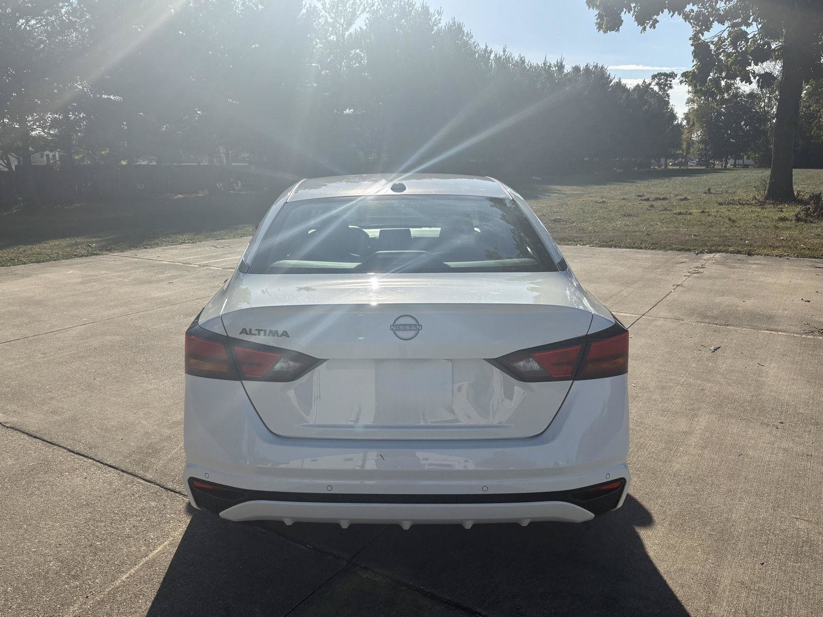 Used 2025 Nissan Altima 2.5 SV FWD image 34